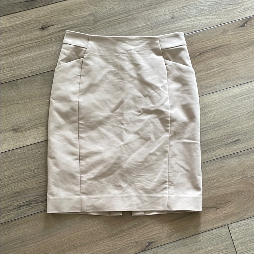 H&M Cream Pencil Skirt Knee-Length Workwear